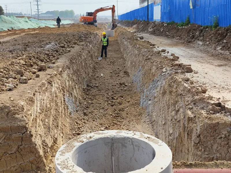 智能挖土機引導系統 EMG100