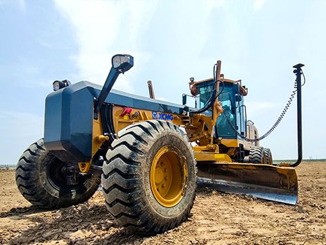 自動3D平地機控制系統 TG63 自動3D平地機控制系統 TG63